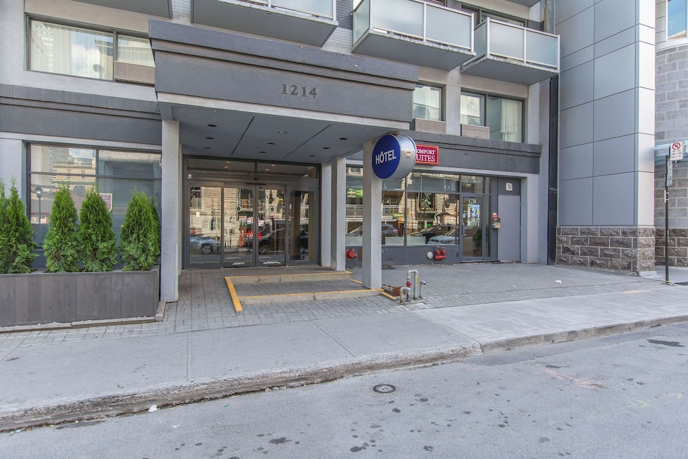 Comfort Suites Downtown Montreal 47/49