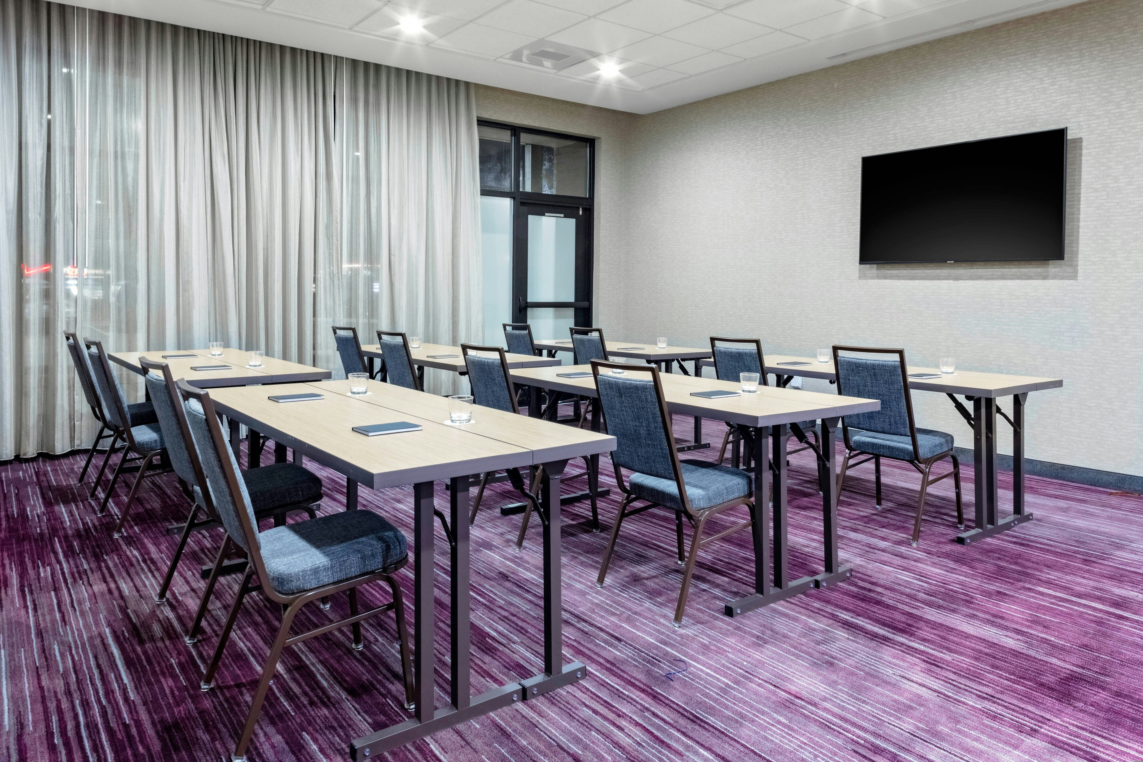 Courtyard by Marriott East Lansing Okemos 38/41