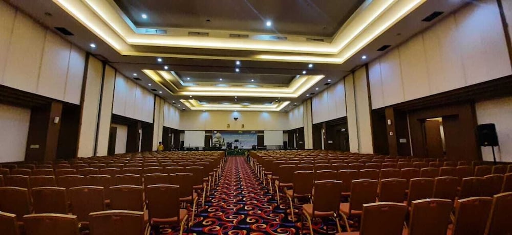 Hotel Grasia Semarang 27/33