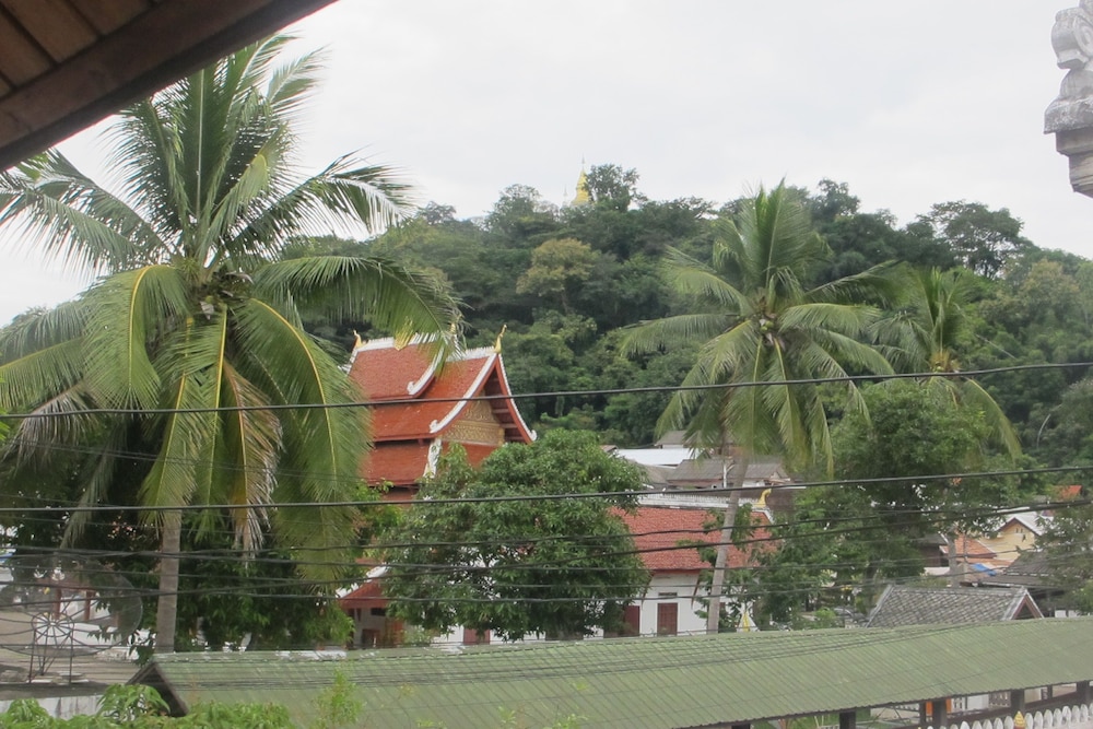 Golden Lotus Place 4/68