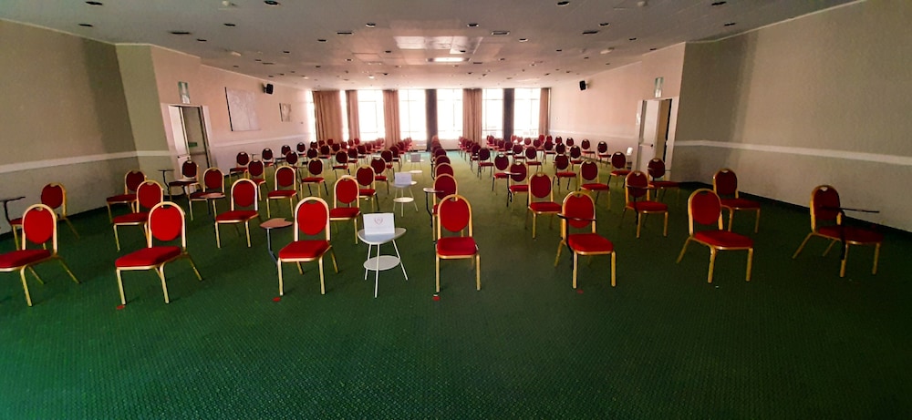 Hotel Blaise & Francis 44/55