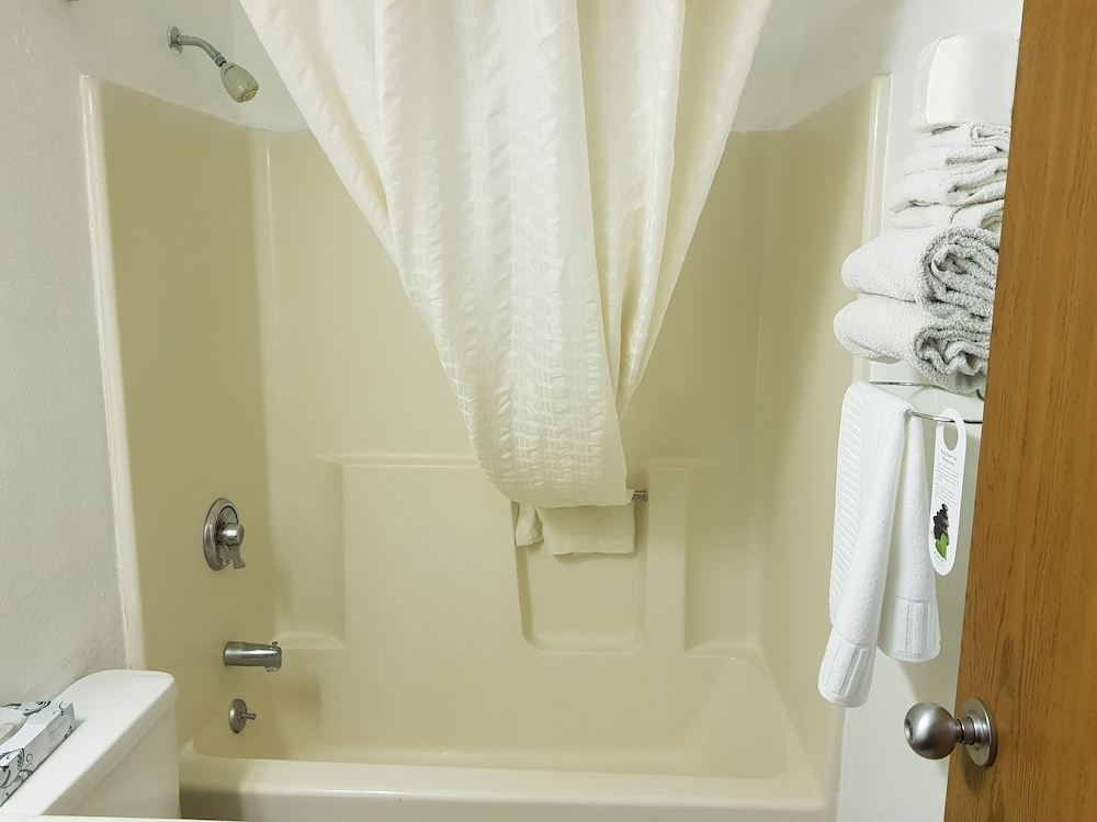 Le Mars Inn & Suites 42/42