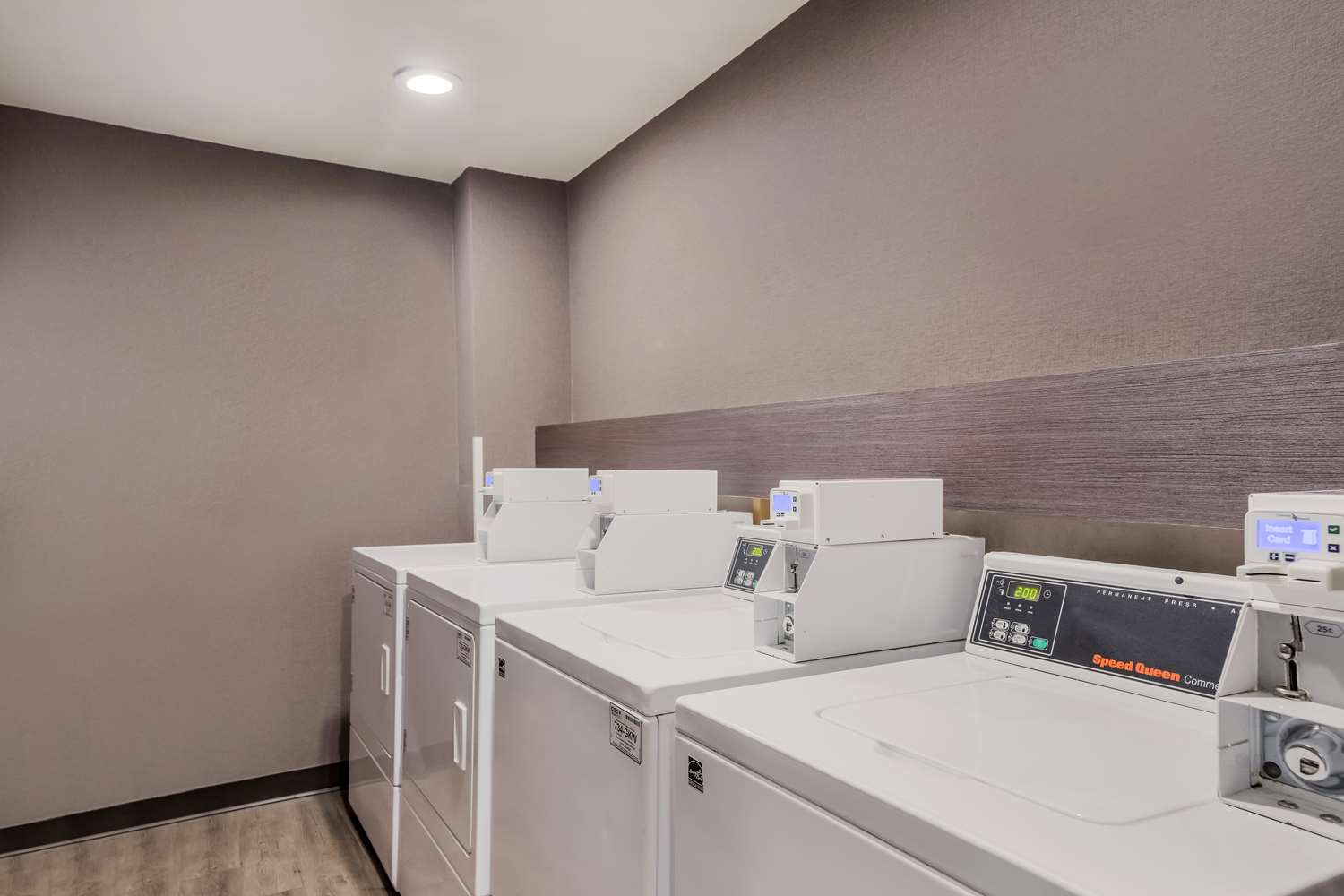 Best Western Alderwood 40/48