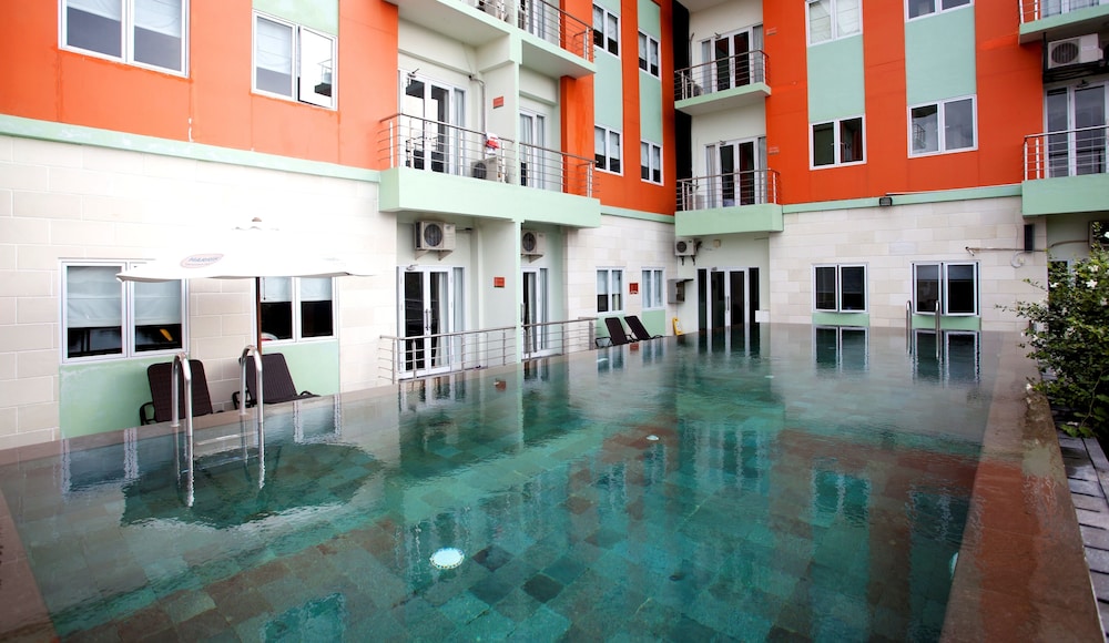 HARRIS Hotel & Residence Riverview Kuta - Bali 42/49