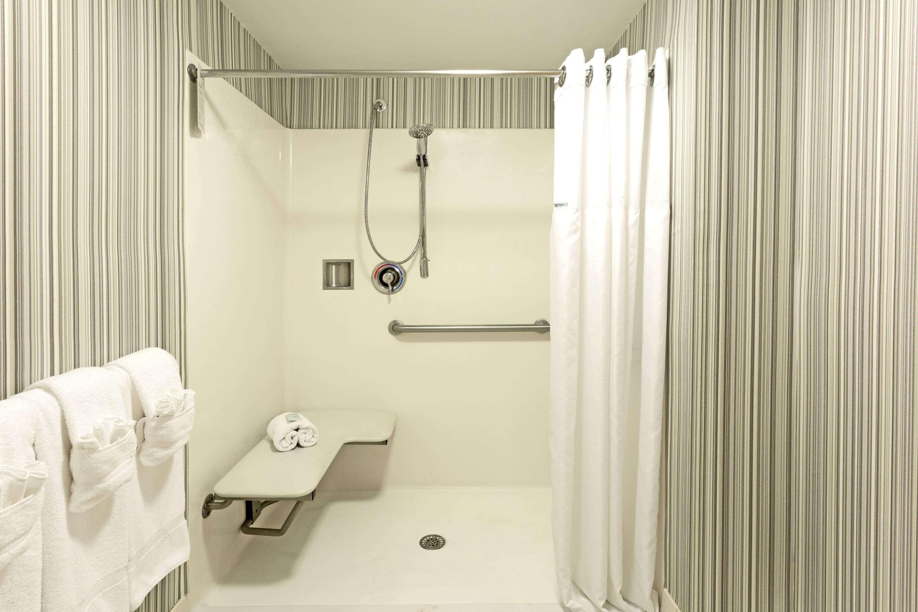 غرفة رباعية لذوي الإعاقة، Wyndham Garden Norfolk Downtown 3/4