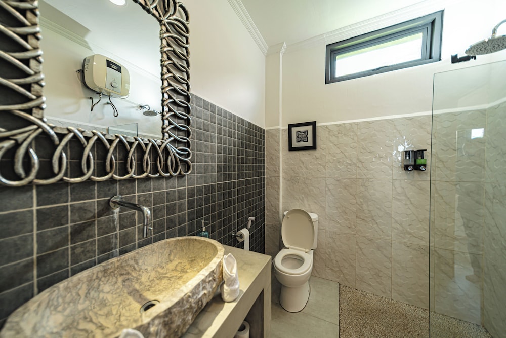 Komodo Suites Downtown 46/50