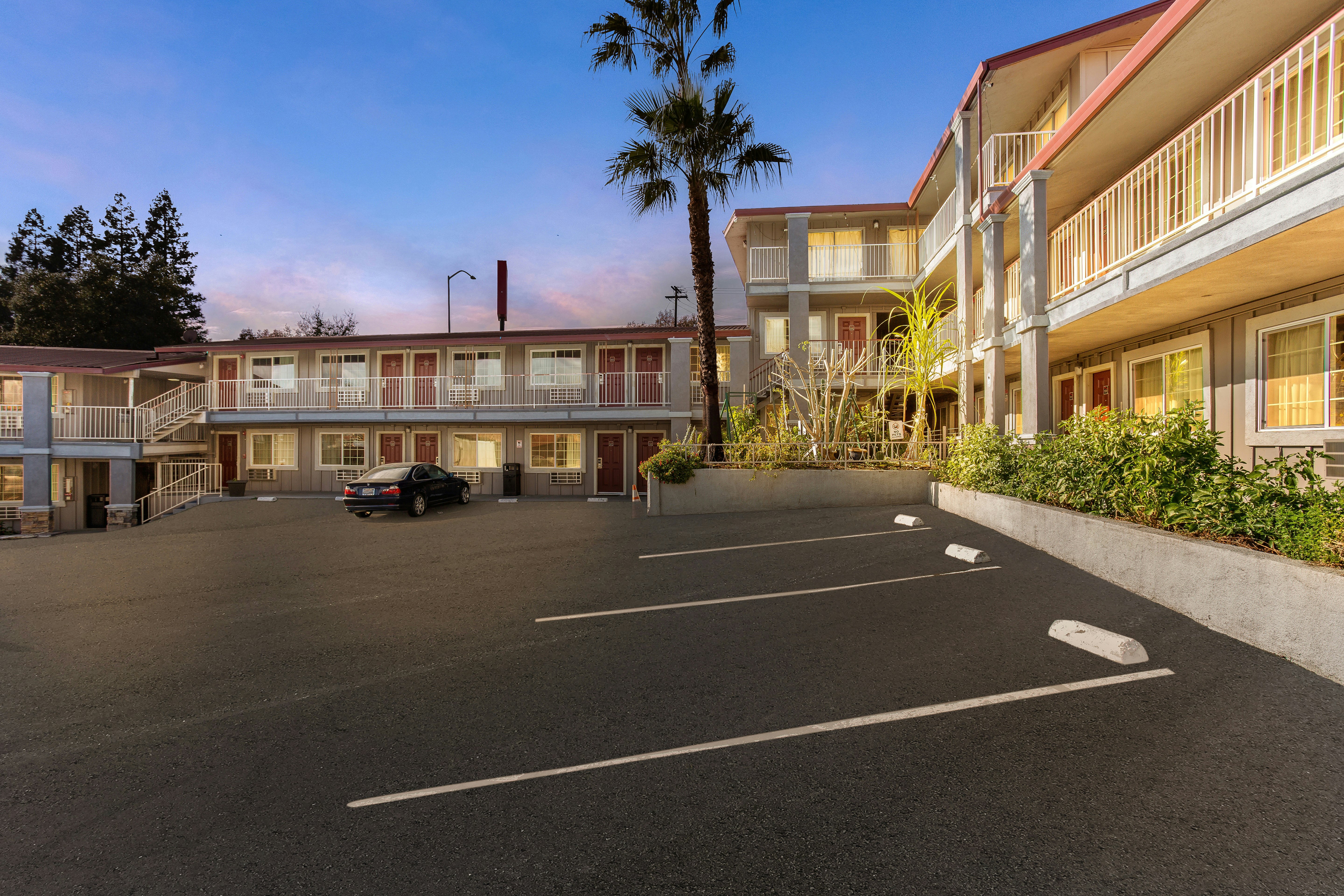 Red Roof Inn Redding (ex Ponderosa Inn) 20/26