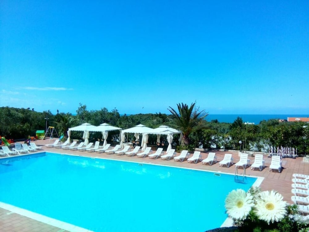Hotel Club Bellavista 42/69