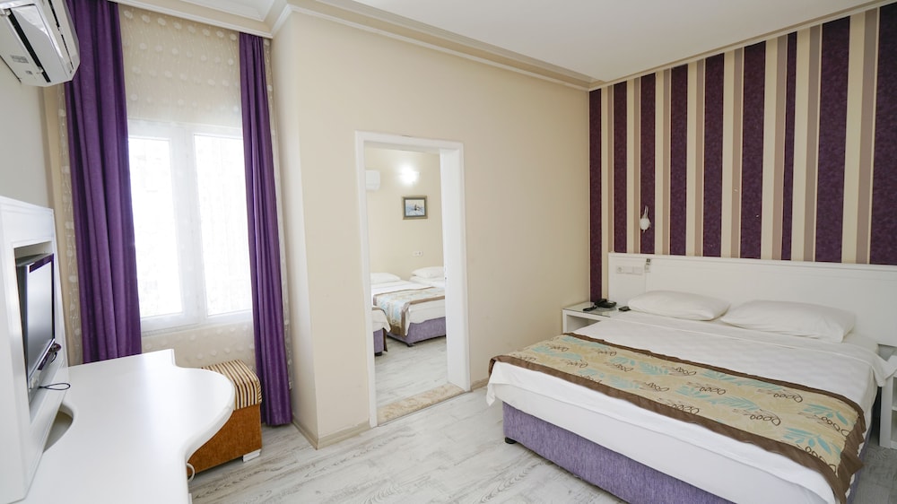 Lara World Hotel 8/34