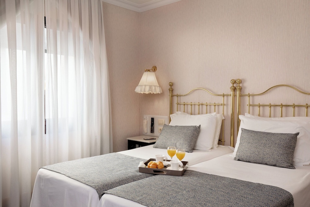غرفة كومفورت بسرير مزدوج، Continental Barcelona Hotel 5/8