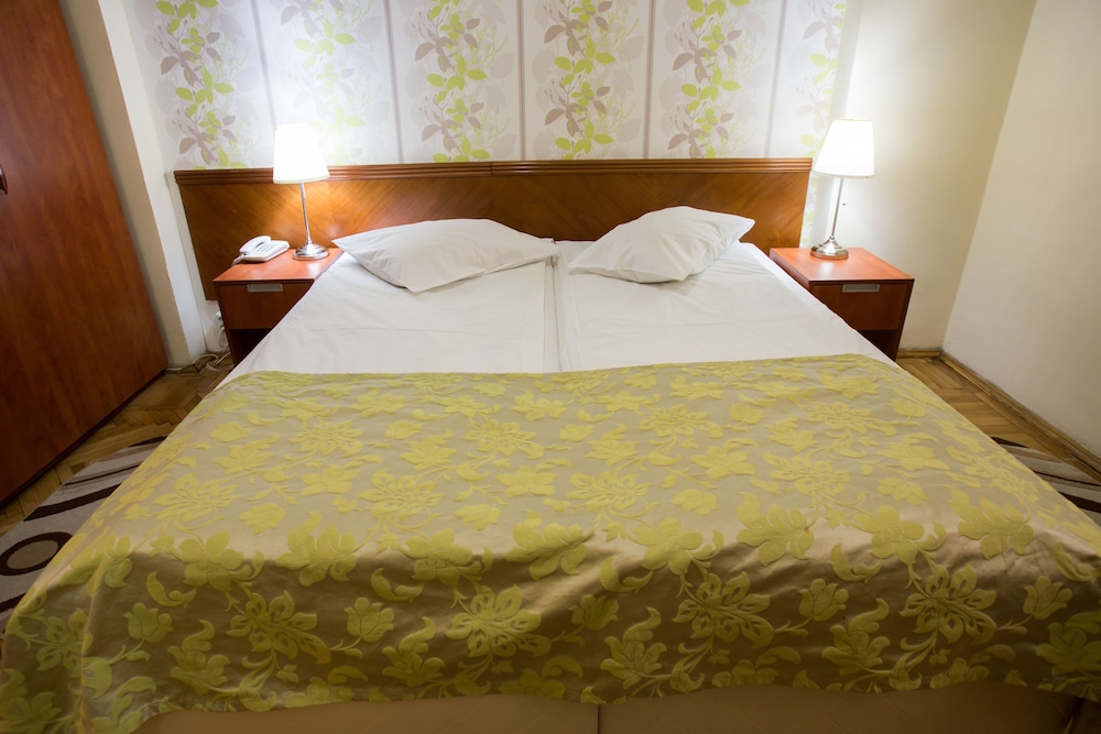 Hotel Rina Cerbul 14/34