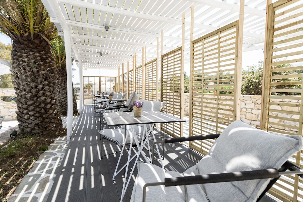 Pnoi Hotel 37/49