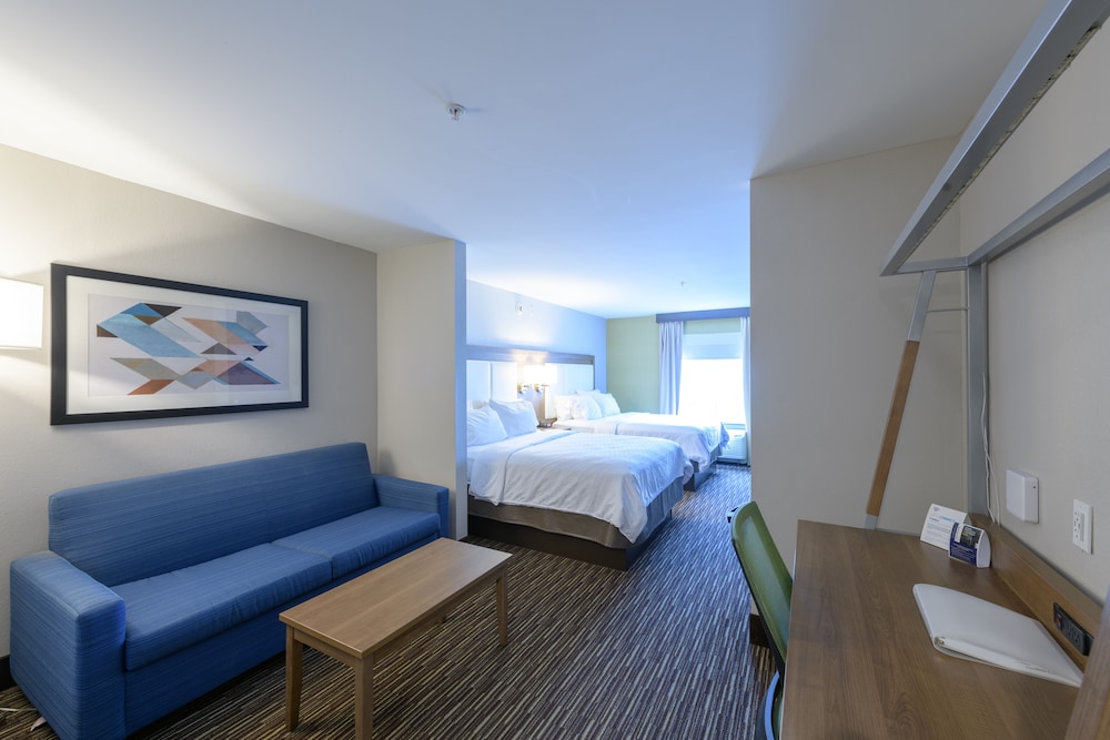 Holiday Inn Express Suites Jamestown 16/40
