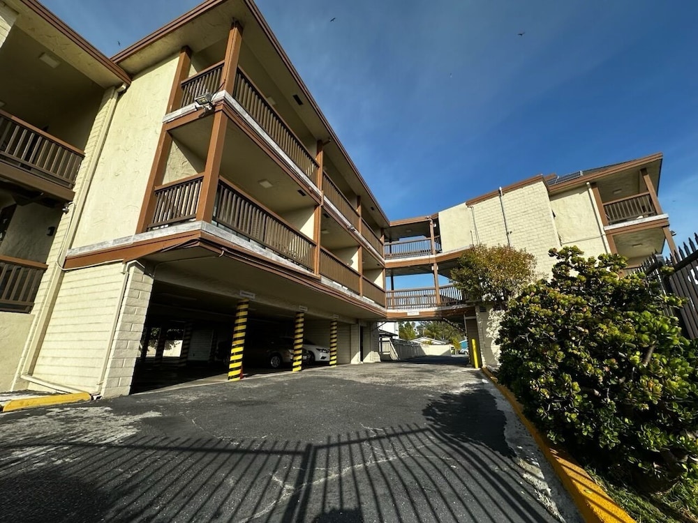 Ocean Gate Inn 49/58