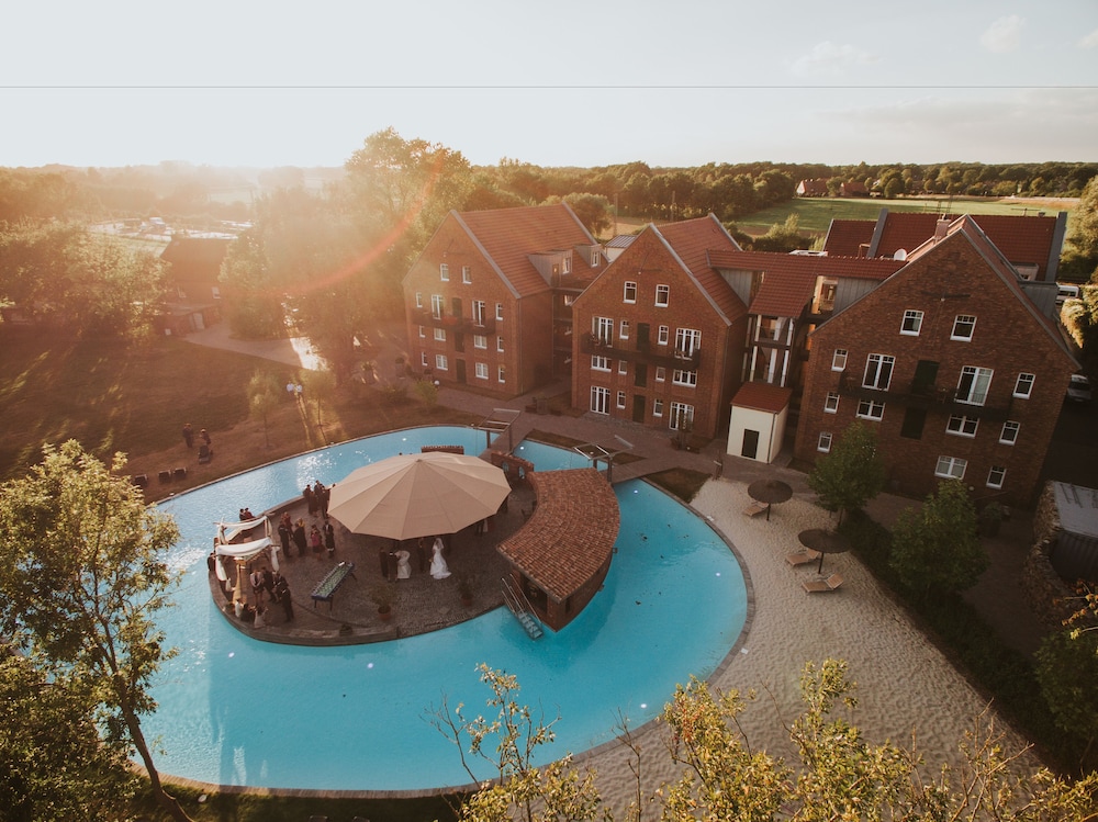 LANDHOTEL HOF BEVERLAND 67/69