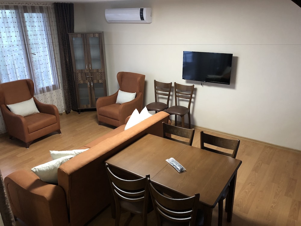 Zarha Mountain Resort 48/72