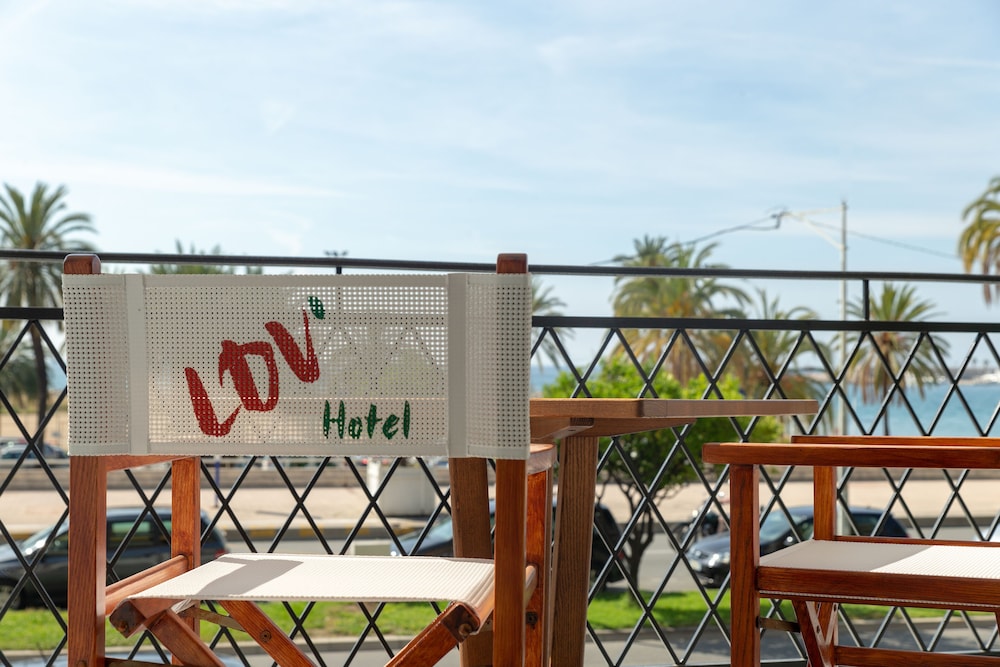 La Dolce Vita Hotel 2/30