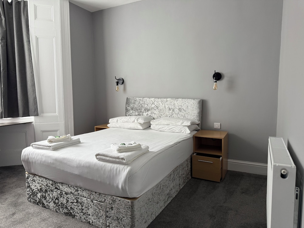 SUPERIOR, DOUBLE BED