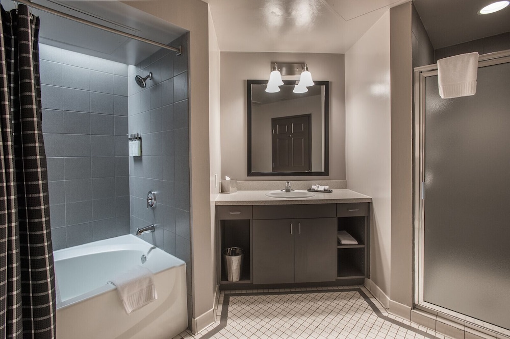 Magnolia Hotel Dallas Downtown 63/67
