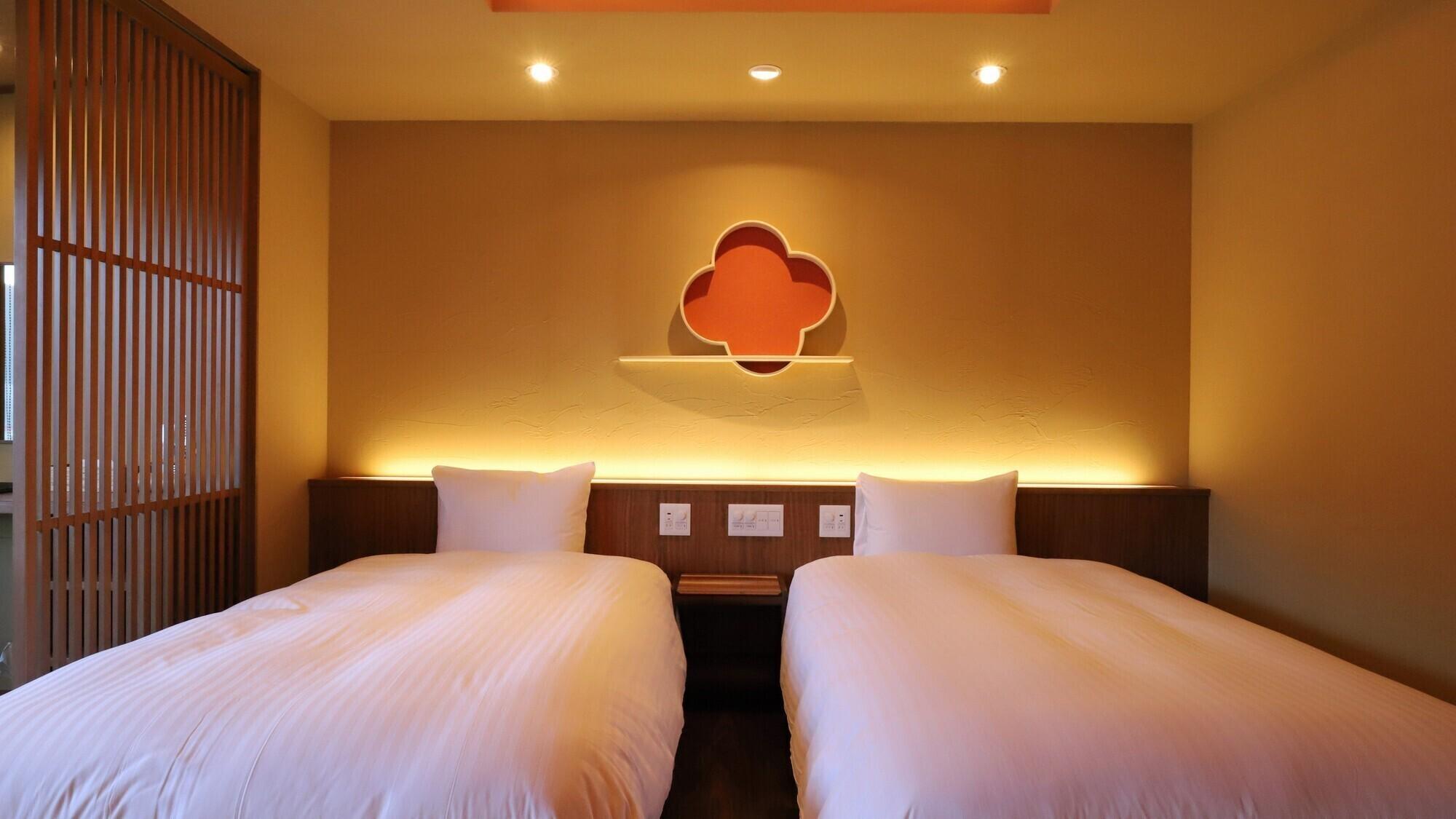 Japanese Western, Ryokan, River View