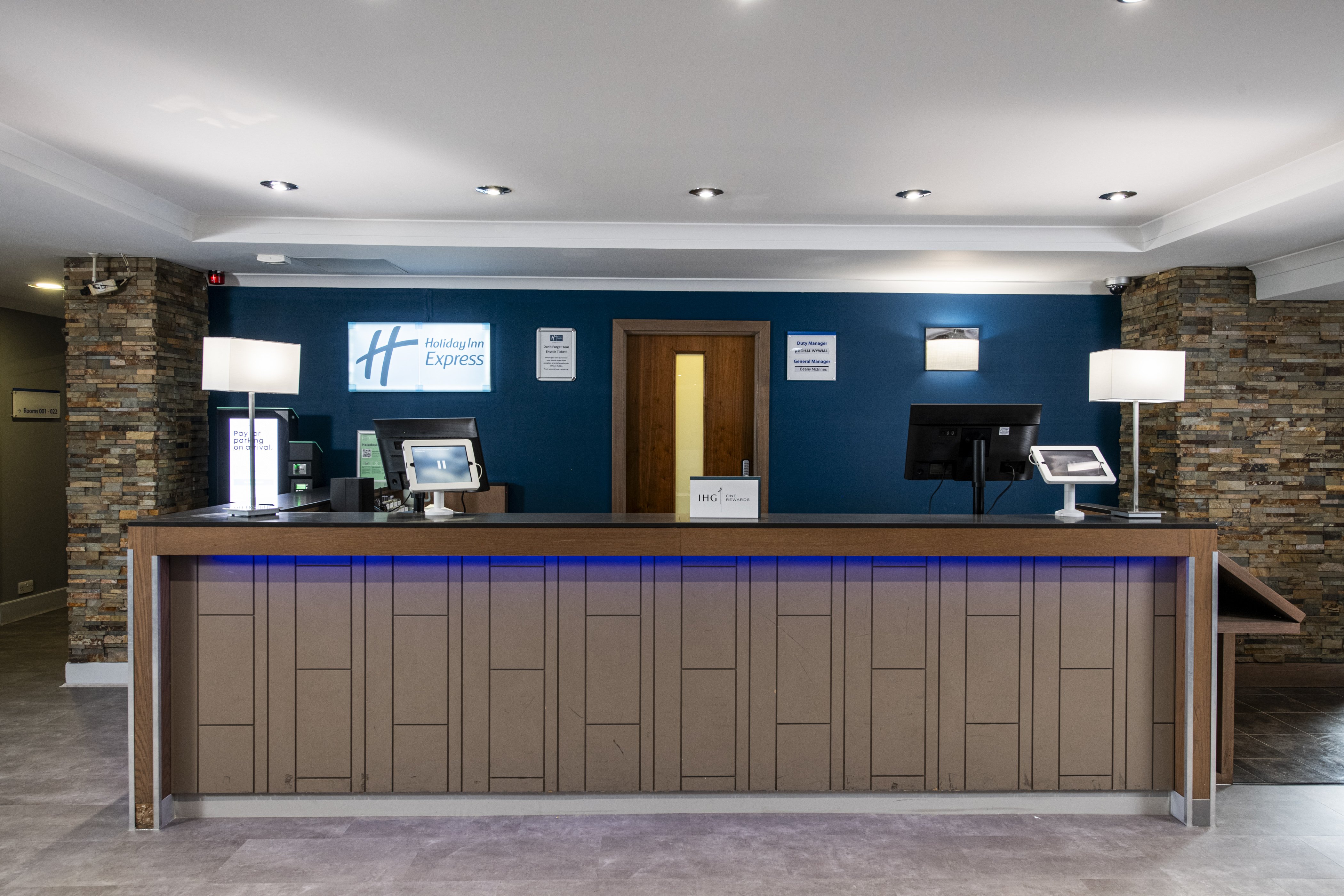 Holiday Inn Express Edinburgh Airport Ex Quality Edinburgh Airport 9/53