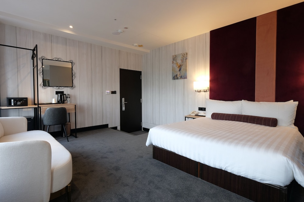 Mayer Inn 15/66