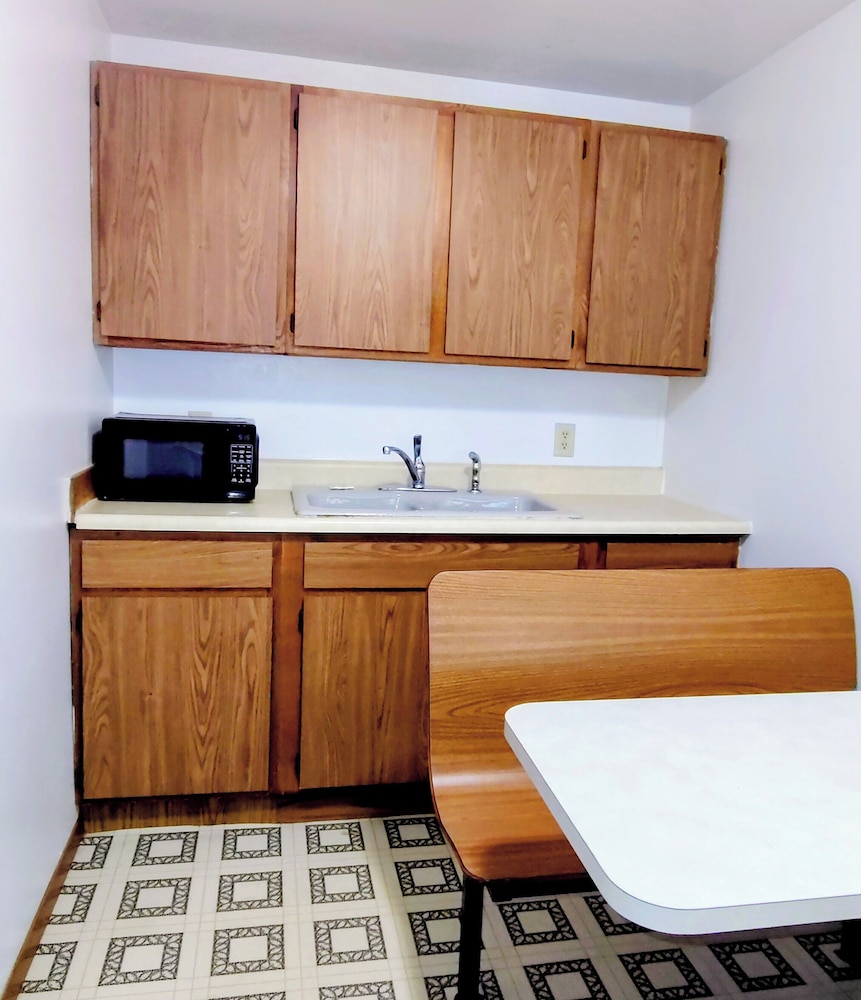 Neva Jean Motel 11/65