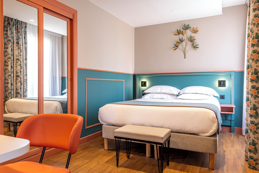 CLASSIC, DOUBLE BED, GARDEN AREA