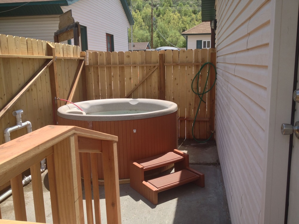 Home Hotel Lava Hot Springs 10/20