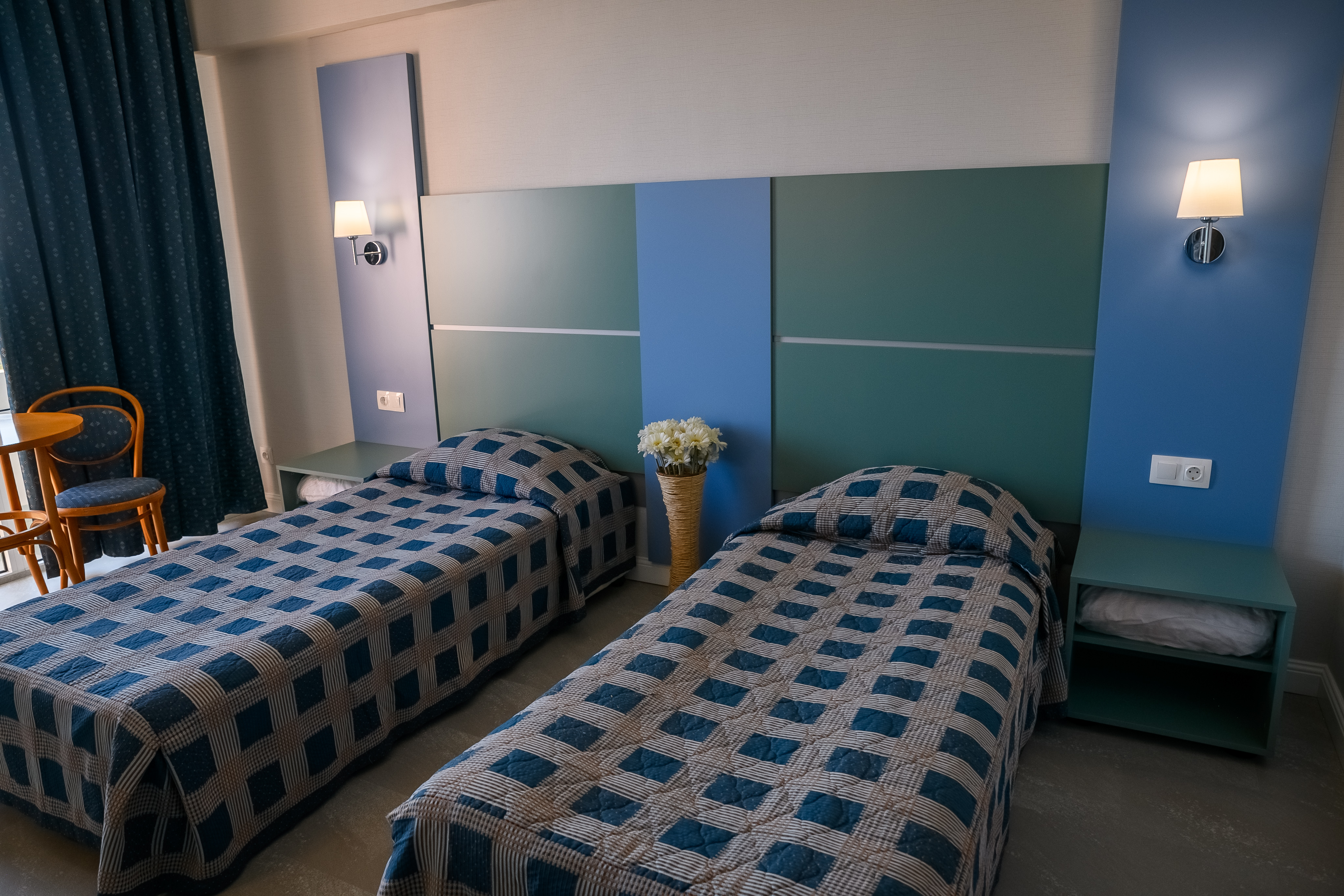 Lilia Hotel 12/40