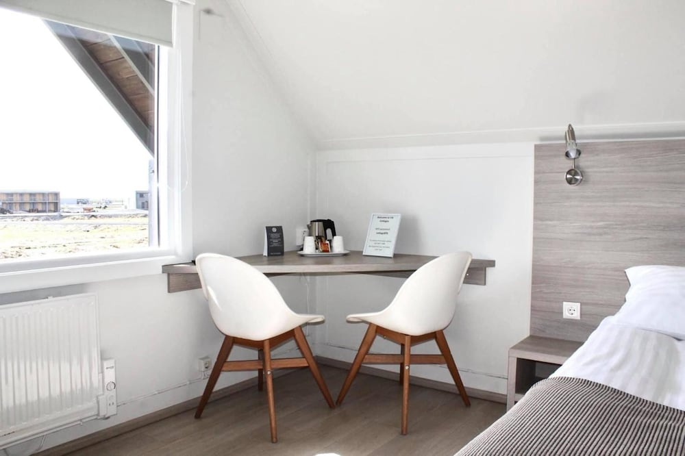 Vik Cottages 14/24