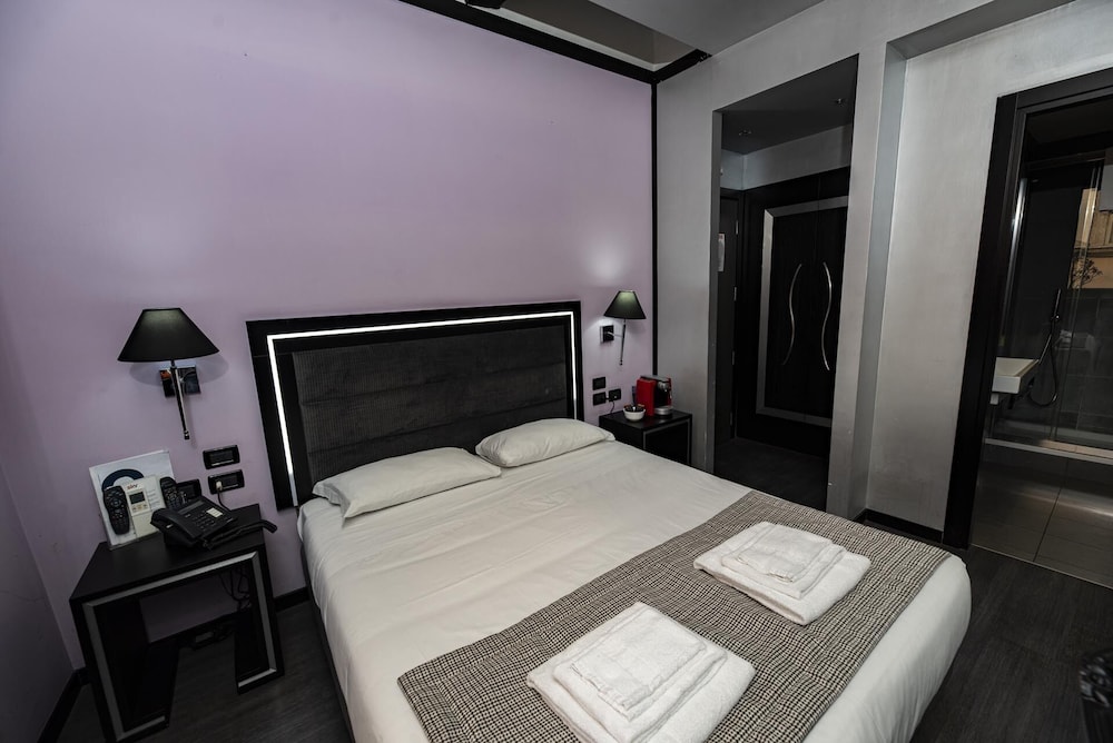 IMPERIUM SUITE NAVONA 11/65