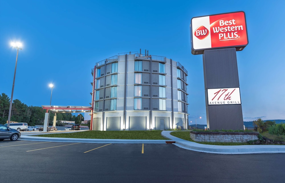 Best Western Plus Wausau Tower Inn 1/43
