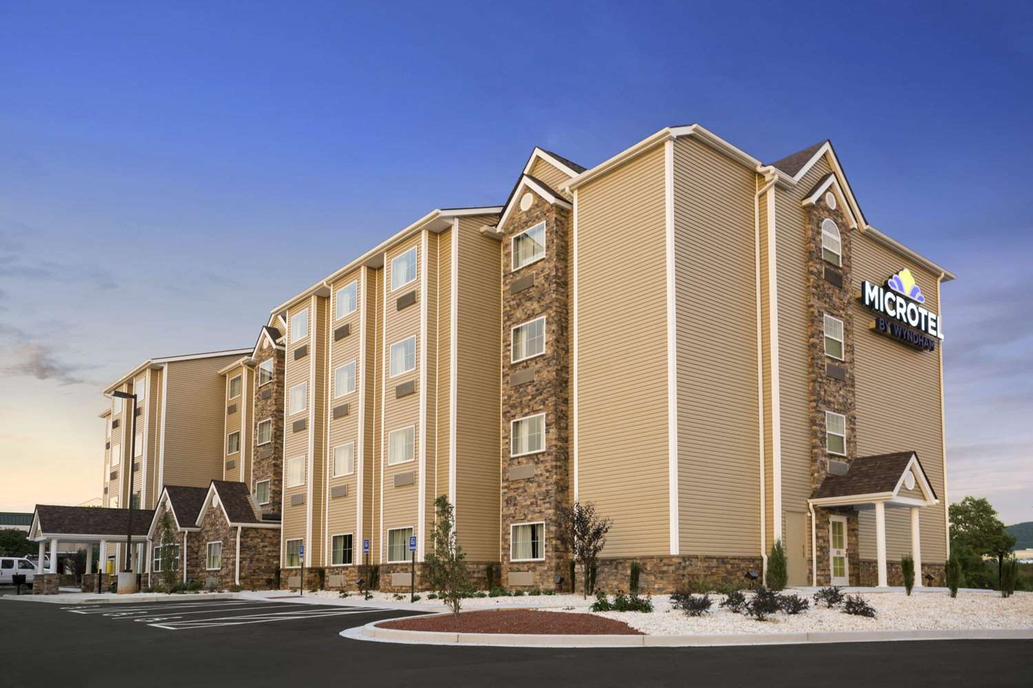 Microtel Inn Suites By Wyndham Lynchburg 2/24