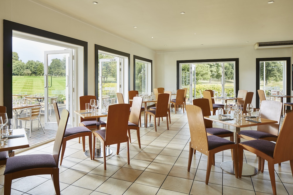 Sprowston Manor Hotel, Spa & Golf 34/48