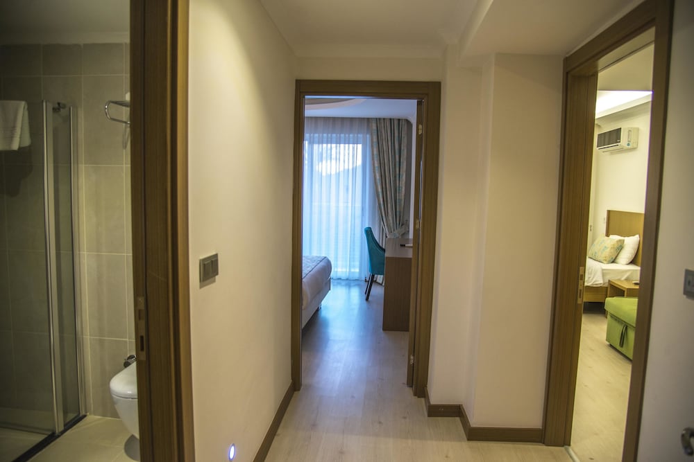 Yeniceri City Hotel 29/29