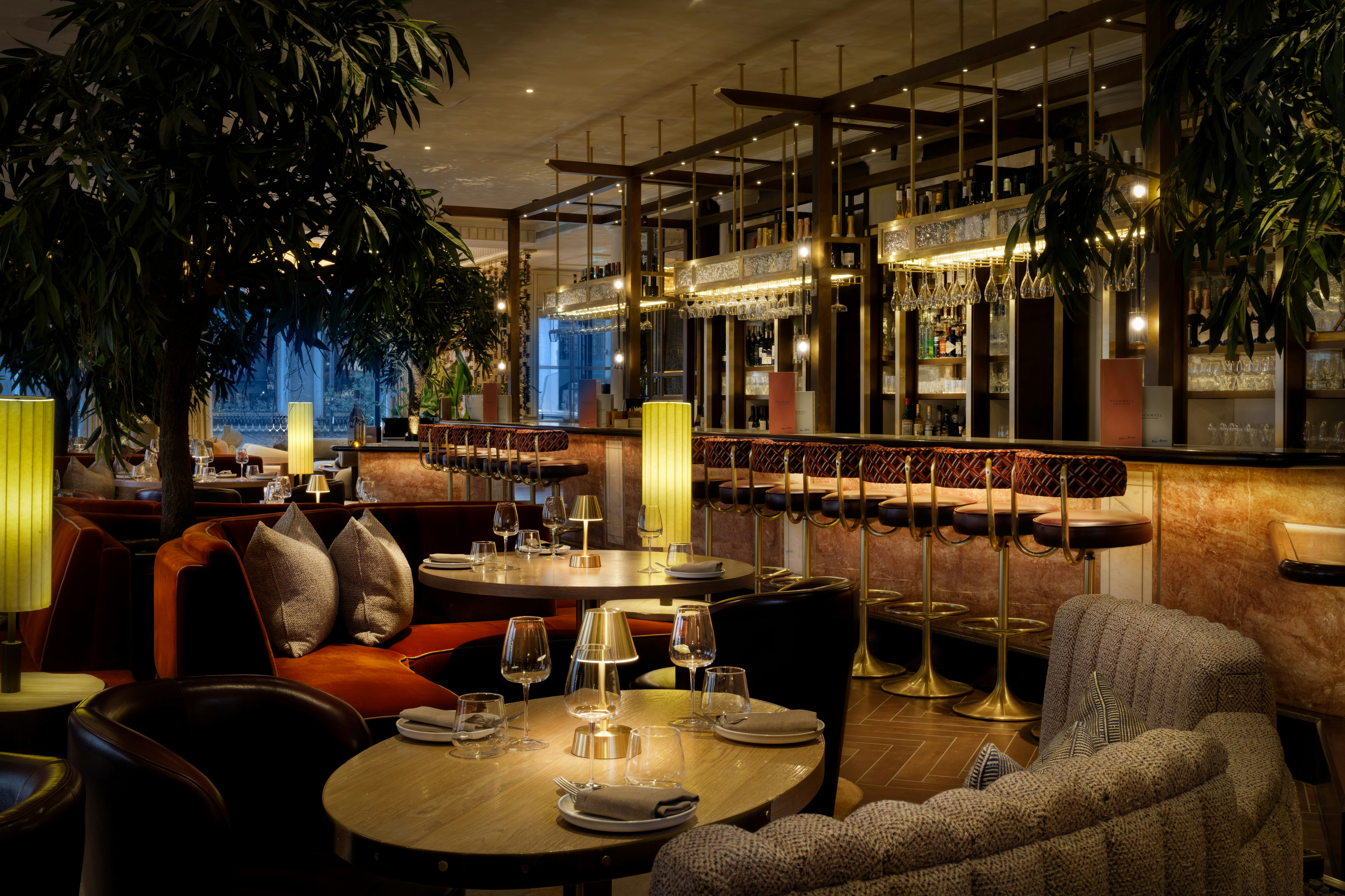 The Trafalgar St. James London, Curio Collection by Hilton 18/30
