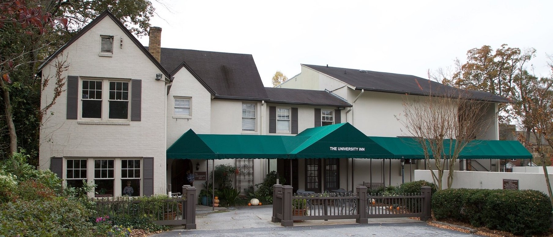 University Inn At Emory 2/34