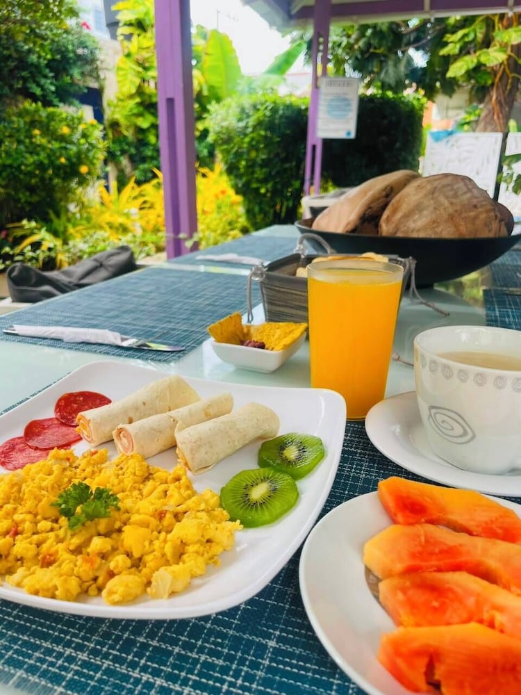 Summer House Inn San Andres 34/46