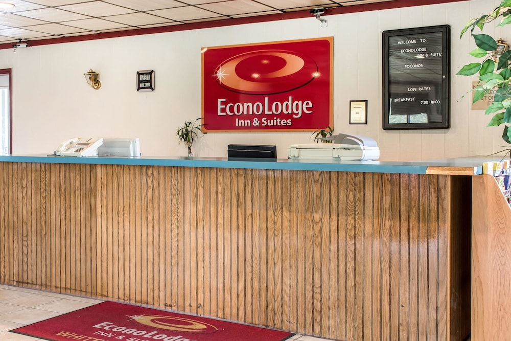 Econo Lodge Inn & Suites Lake Harmony - Pocono Mountains Area 3/29
