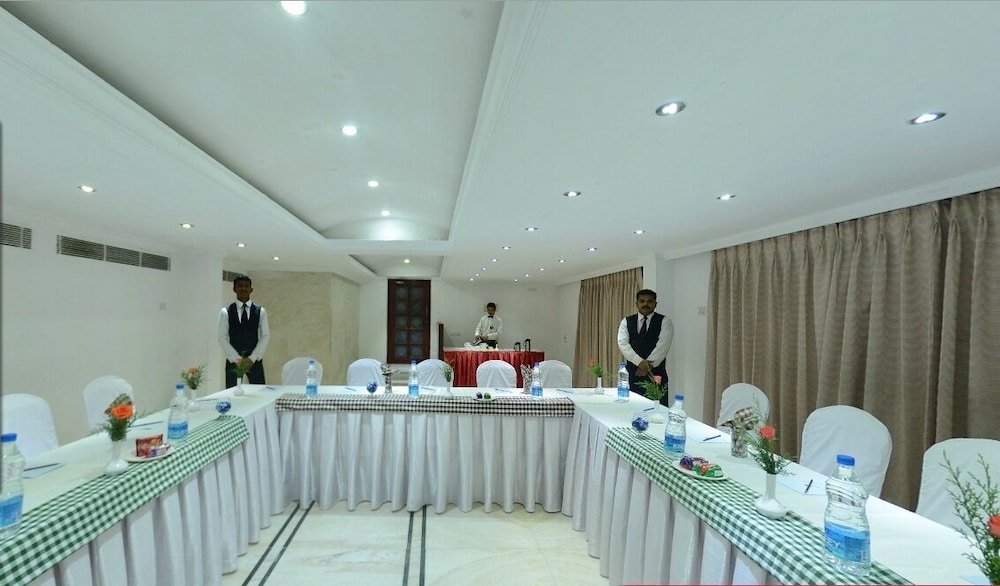 Royal Regency Lifotel by Crossway 9/42