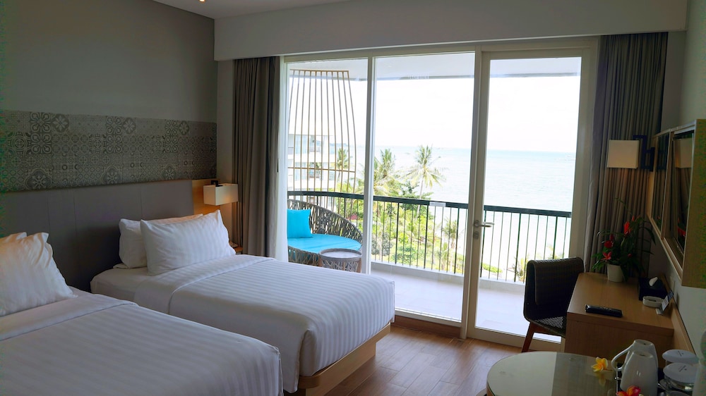 Santika Premiere Beach Resort Belitung 4/35
