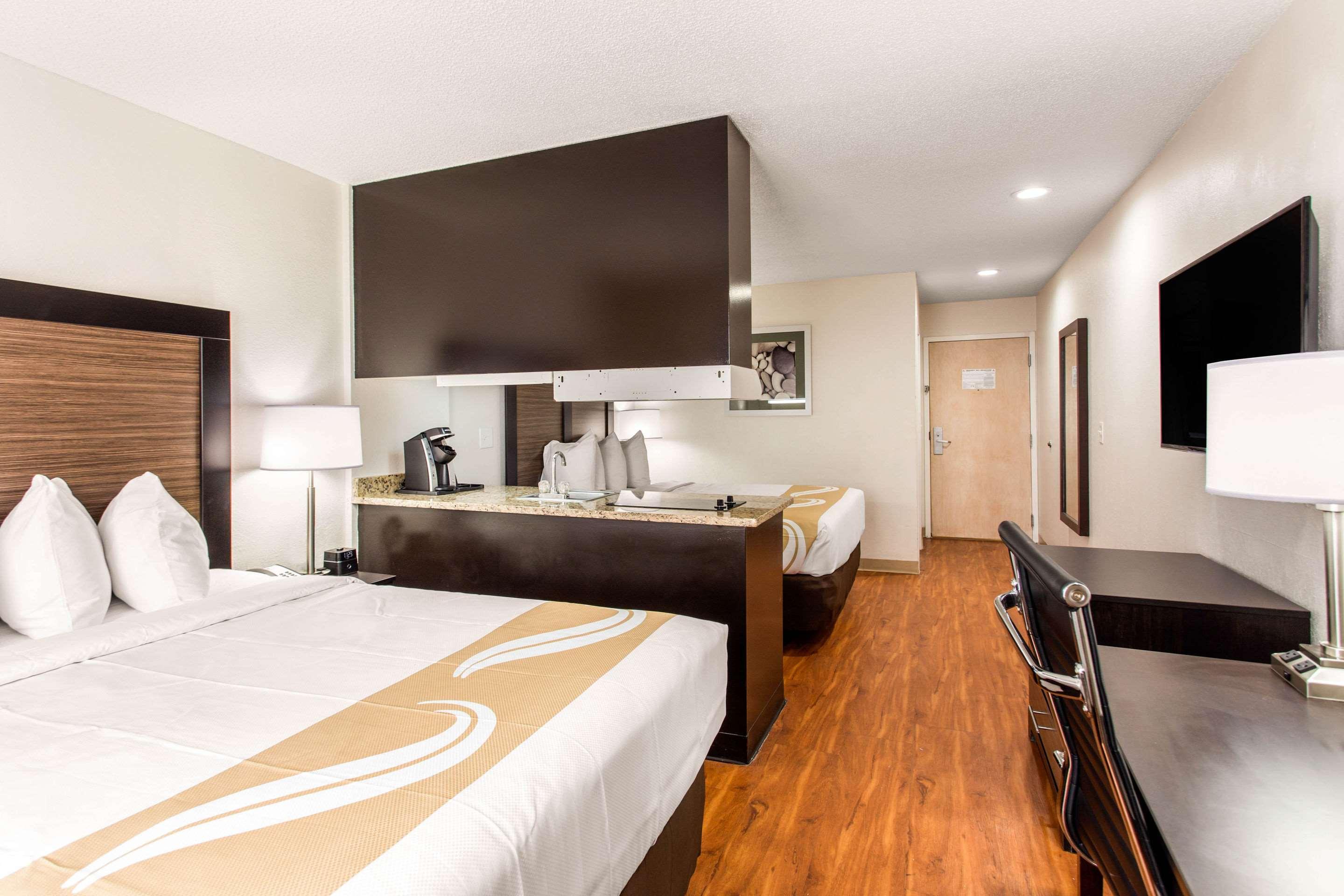 EFFICIENCY, SUITE, 2 QUEEN BEDS