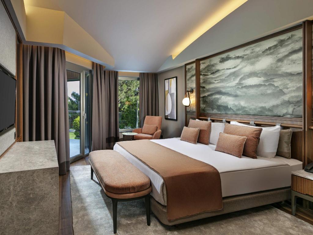 Pool House, Twin Beds