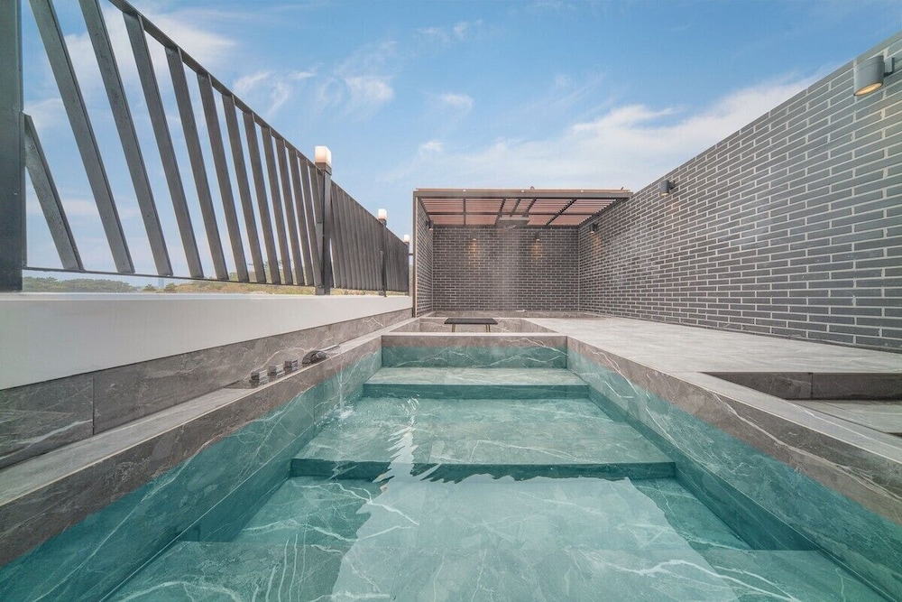Yeon Hwa Moon Hotel 30/49