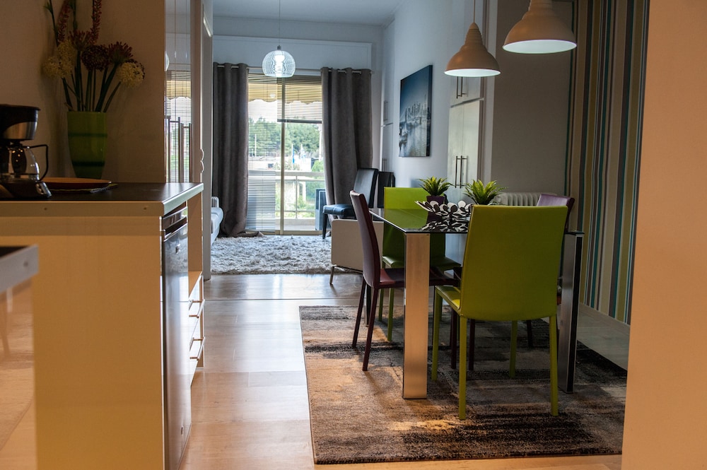 Urban Residence 33/50