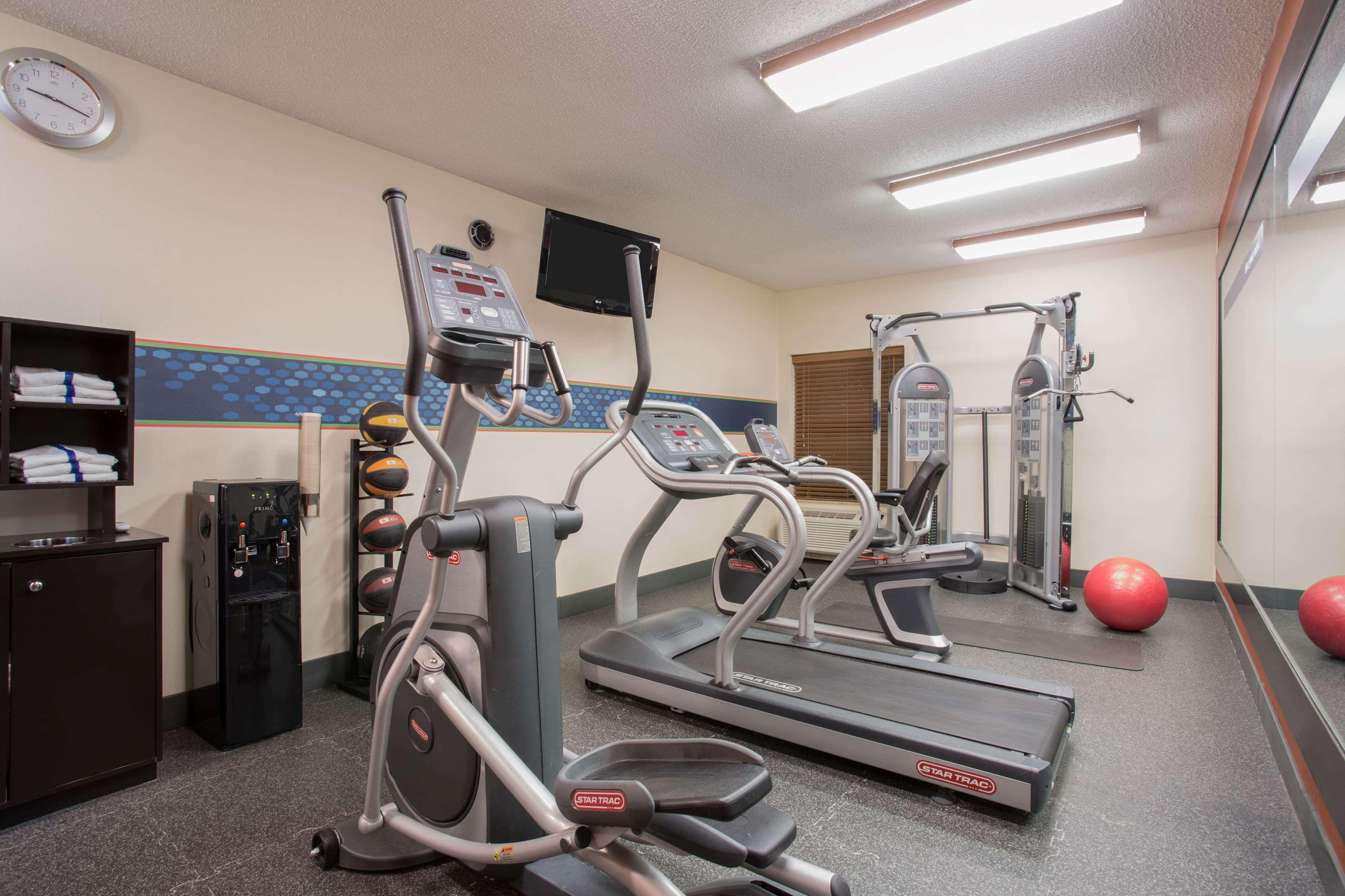 FairBridge Inn and Suites Thornton 8/16