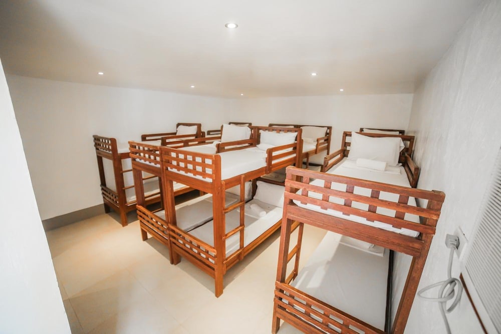Bataan White Corals Beach Resort 26/42