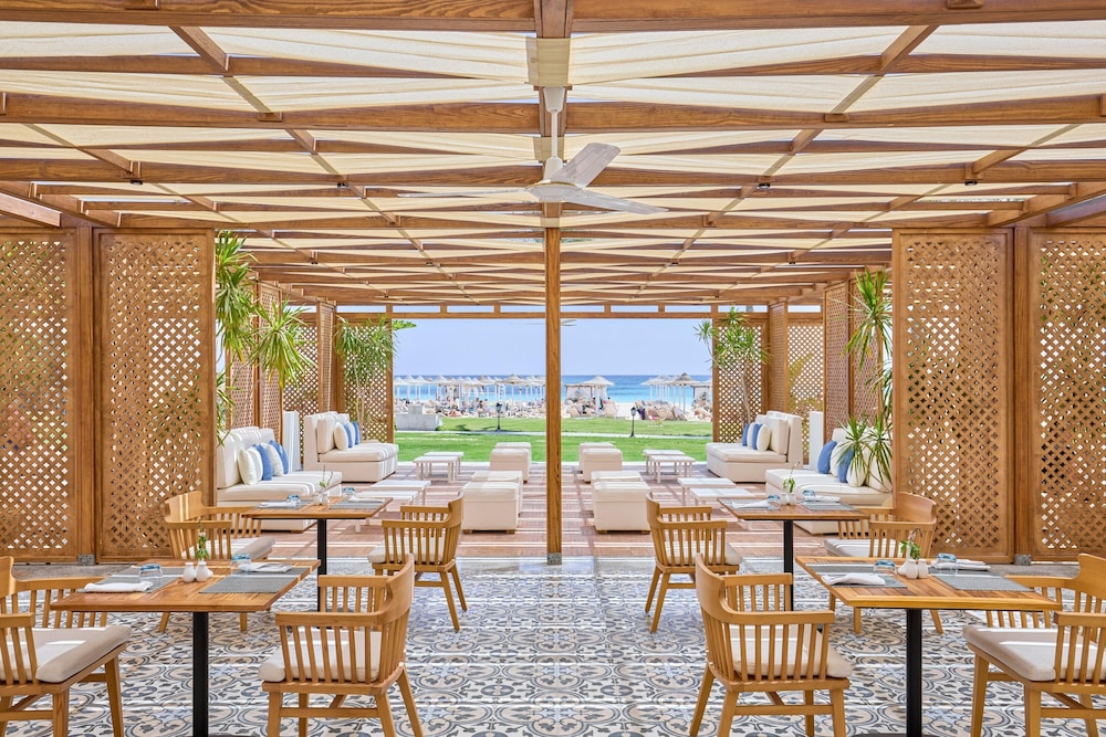 JAZ Oriental, Almaza Bay 48/63