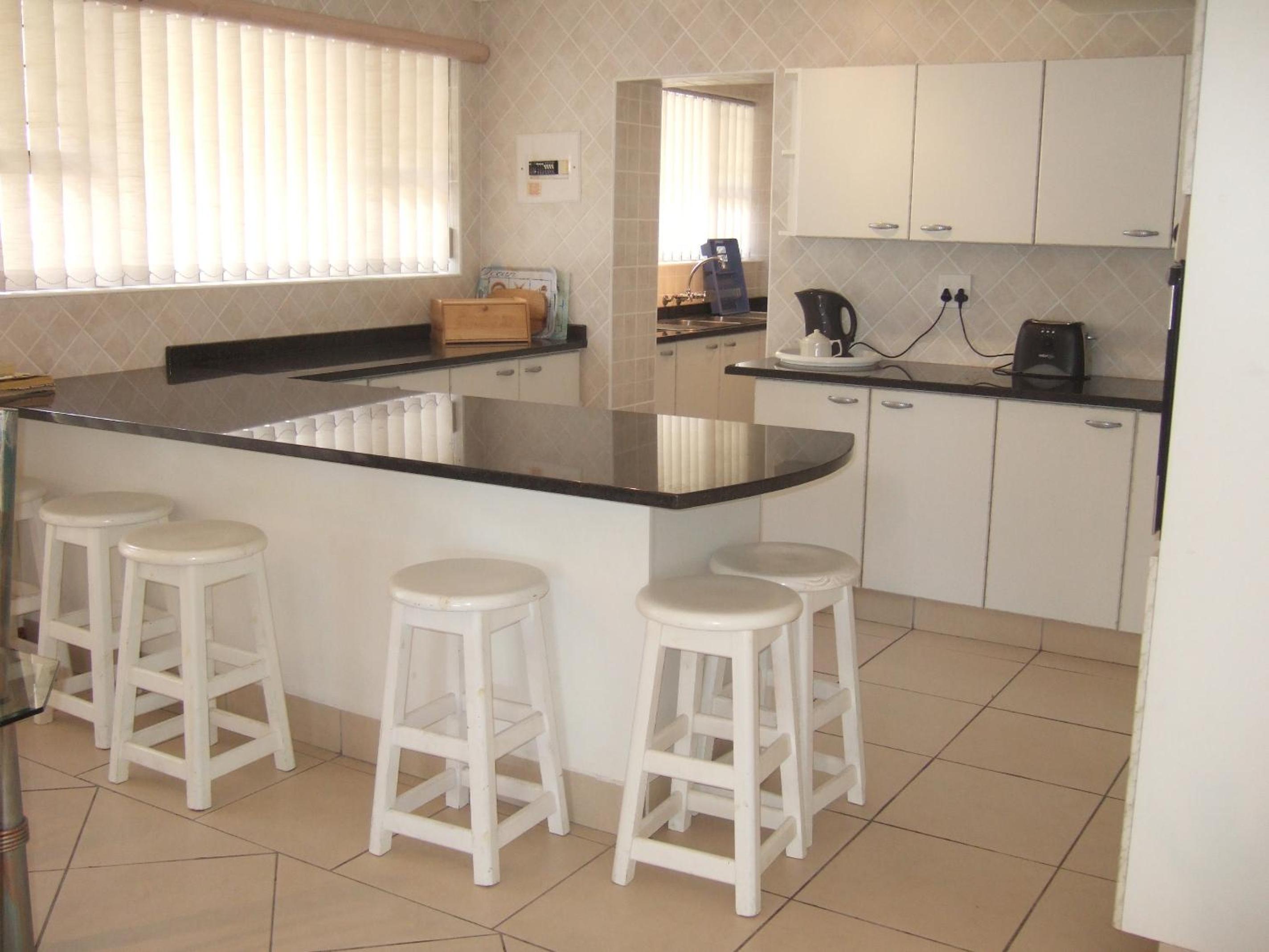Seashells Holiday Self Catering Apartments 23/37